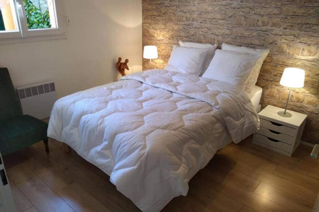 Blagnac : Appartement T2 Avec Jardin, Parking Et Climatisation Exterior foto